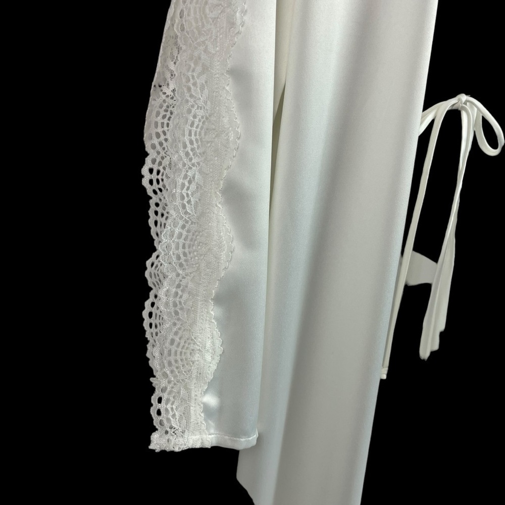 In Bloom by Jonquil Bride Satin Robe Ivory Lace Sleeves Tie Belt Medium/Large - Picture 5 of 12